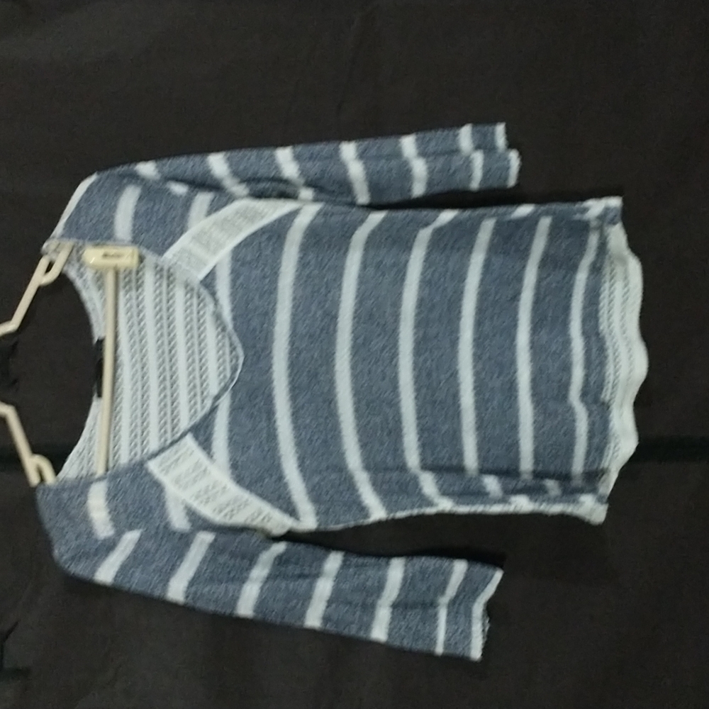 Juniors almost famous shirt XL